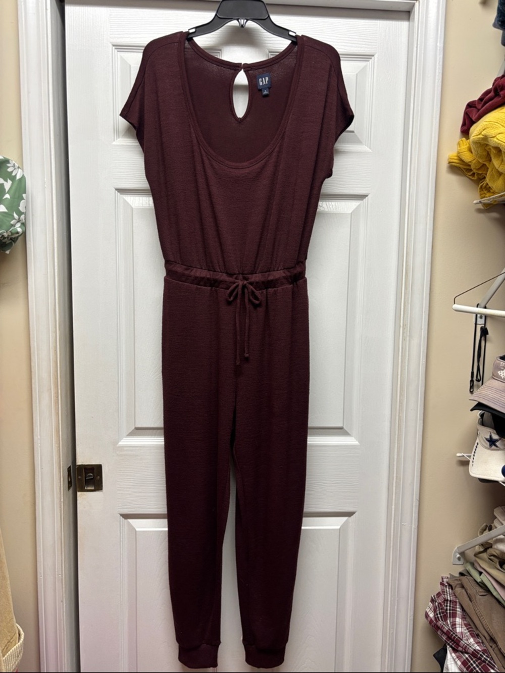 GAP Women's Wine Short-Sleeve Knit Jumpsuit with Pockets Small
